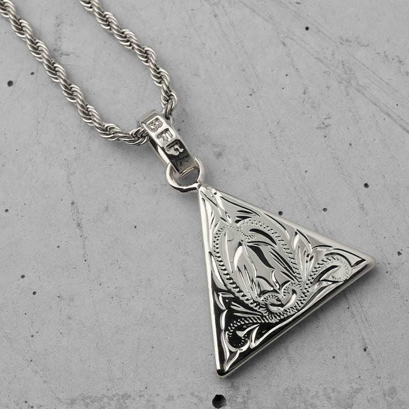 BFF ブランド トライアングルネックレス シルバー 銀色 silver