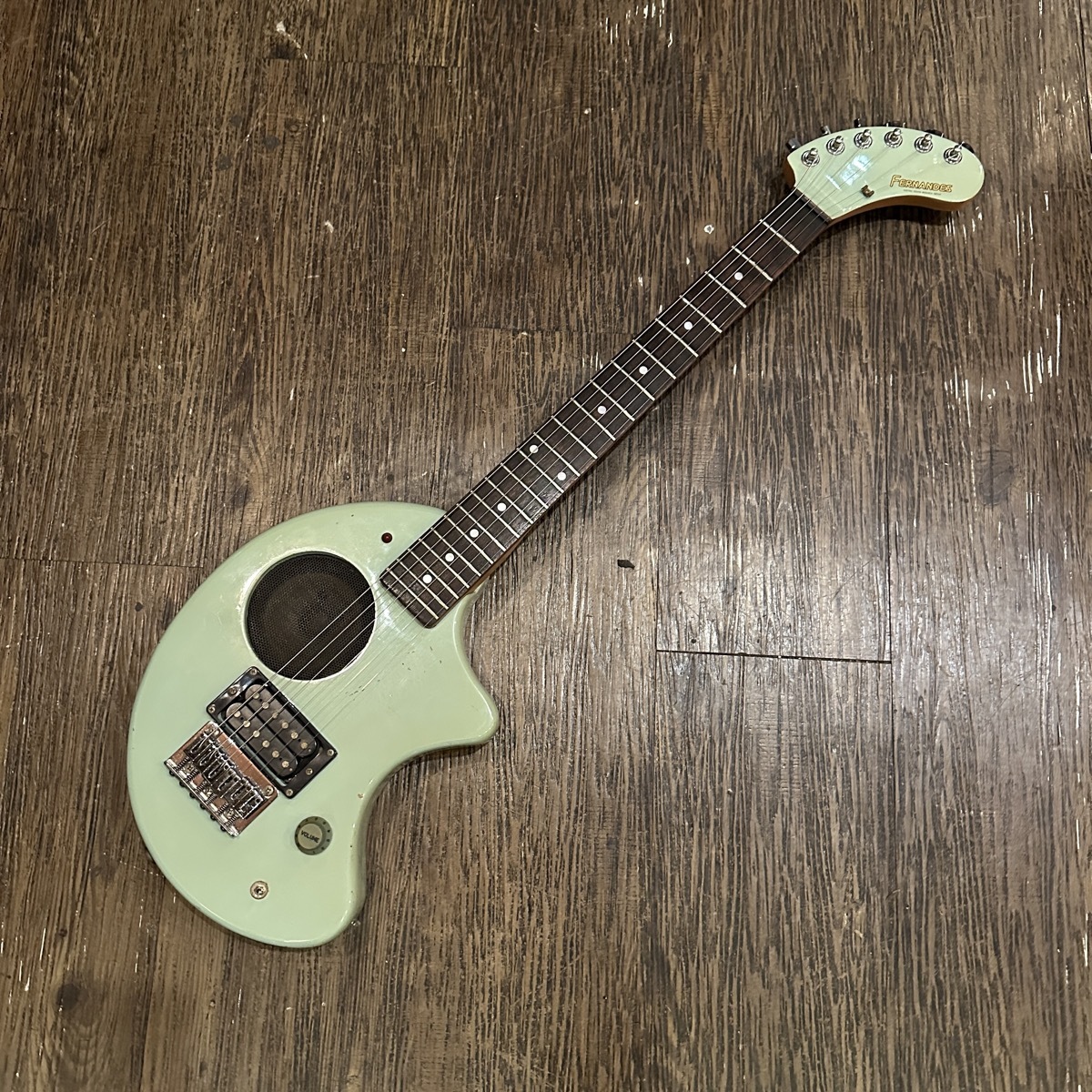 FERNANDES ZO-3 Electric Guitar アンプ内蔵（中古/送料無料）【楽器
