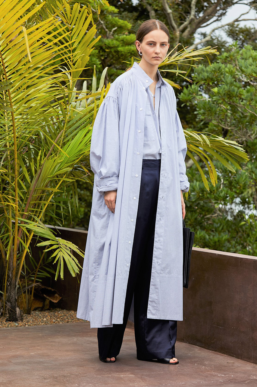 POSTELEGANT/ポステレガント｜大人の余裕を感じるドラマティックな