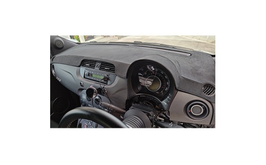 アバルト500-595用アルカンターラダッシュマット 右ハンドル車用