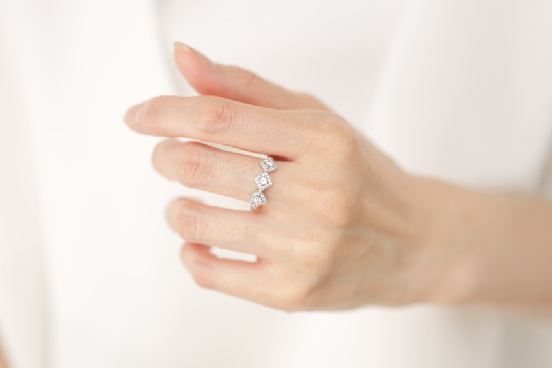 サイズ：13号】＜ 甲府ジュエリー ＞【プラチナ】 0.39ct ダイヤモンド