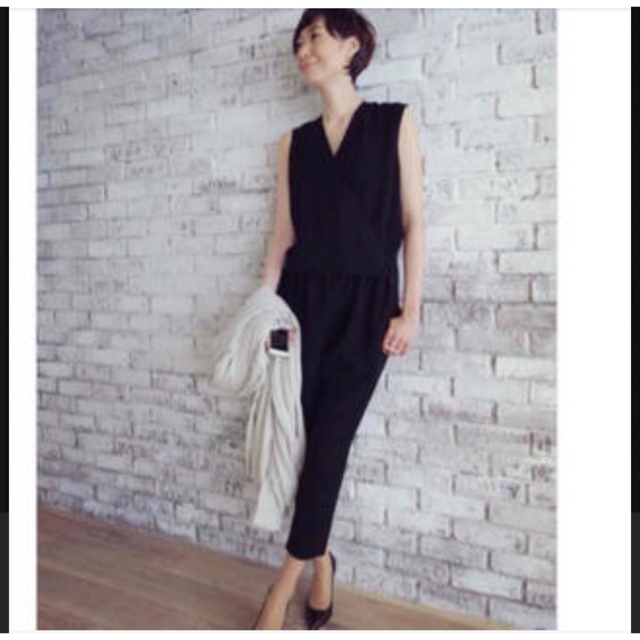 BARNEYS NEW YORK - 新品ヨーコチャン☆ 上下BLACK スカラップフリル