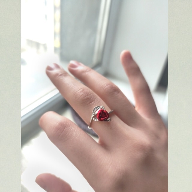 🌹ローズリング 赤薔薇の通販 by メイメイ's shop｜ラクマ