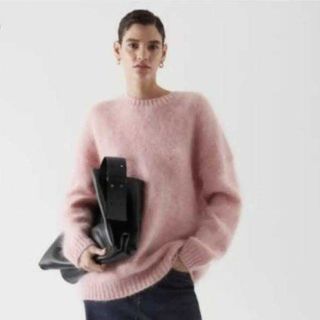 COS（ニット/セーター ・ ピンク/桃色系）のフリマアイテム一覧