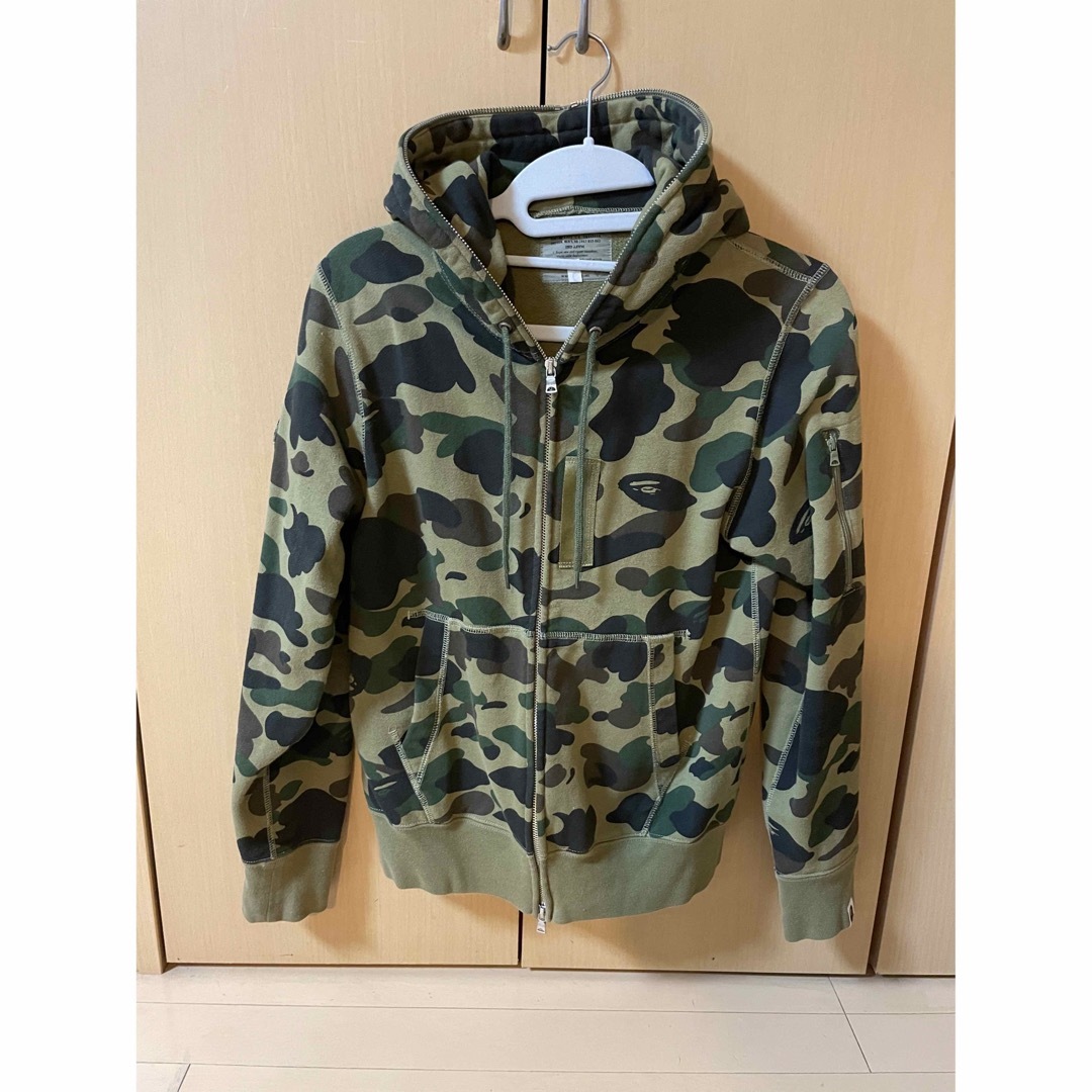 A BATHING APE - APE エイプ 迷彩 パーカーの通販 by ヴィs shop｜ア
