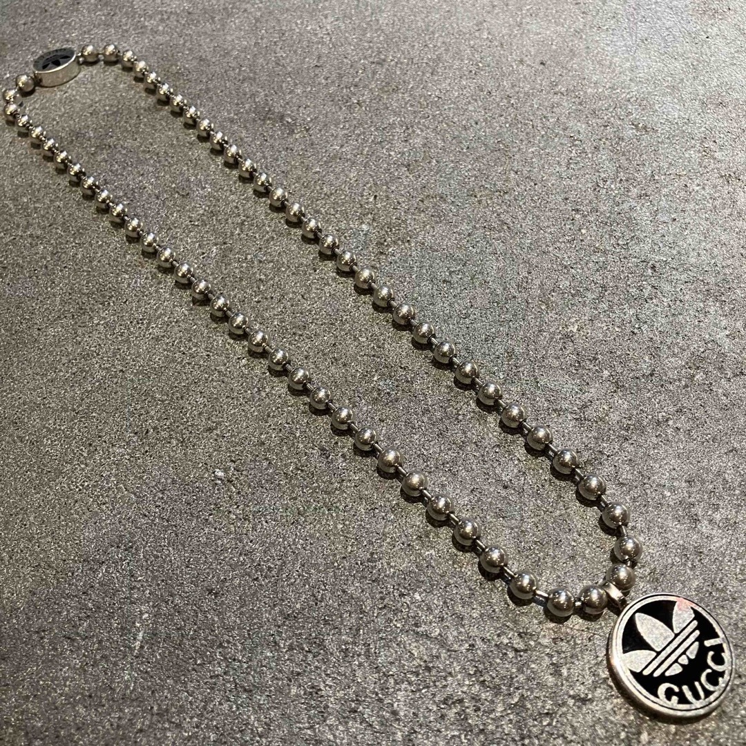 GUCCI - GUCCI×adidas グッチ×アディダス トレフォイルペンダント付