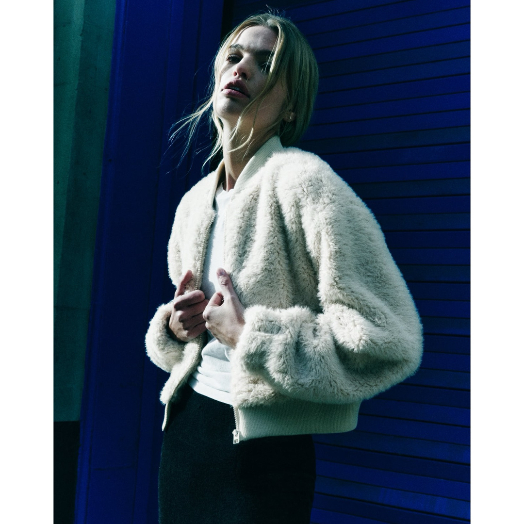ZARA - ZARA フェイクファークロップドボンバージャケット エクリュ XL
