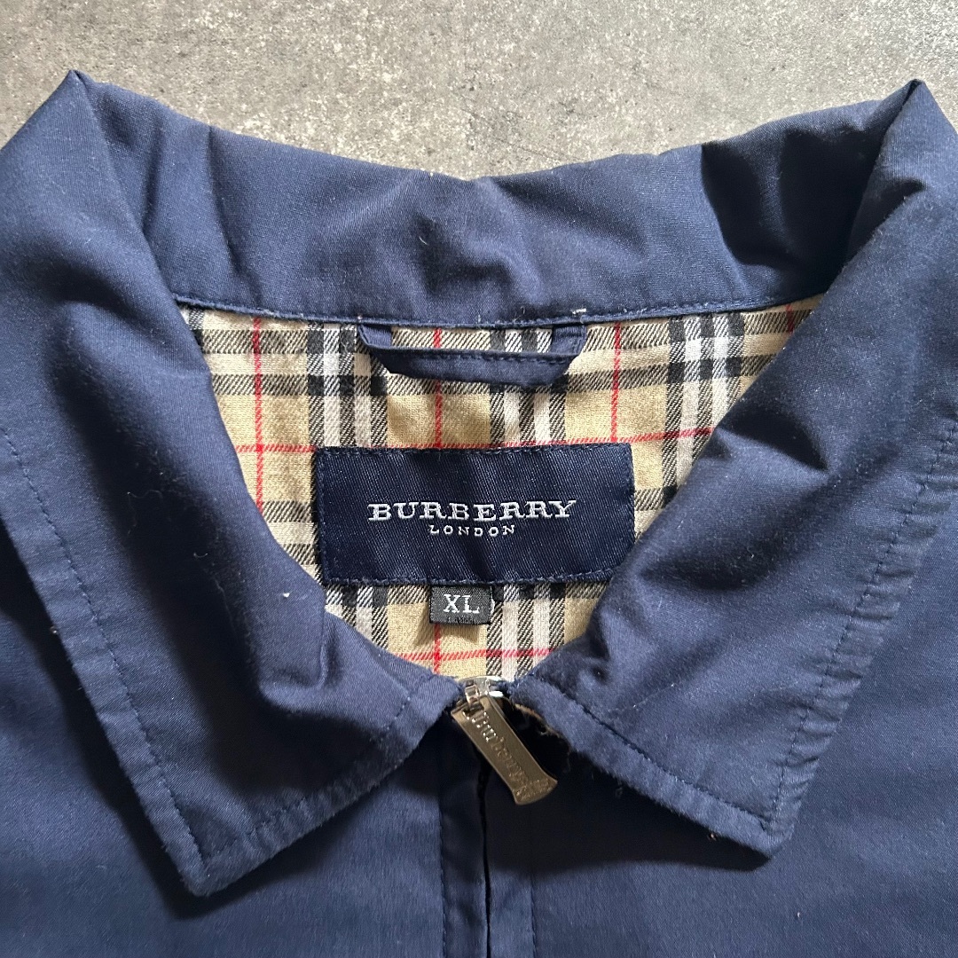 BURBERRY - バーバリー スウィングトップ/ブルゾン ネイビー XLの通販