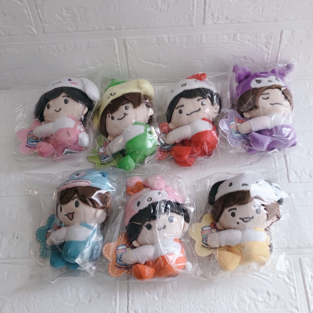未使用 なにわ男子 ローソン サンリオコラボ クリップマスコット 全7種