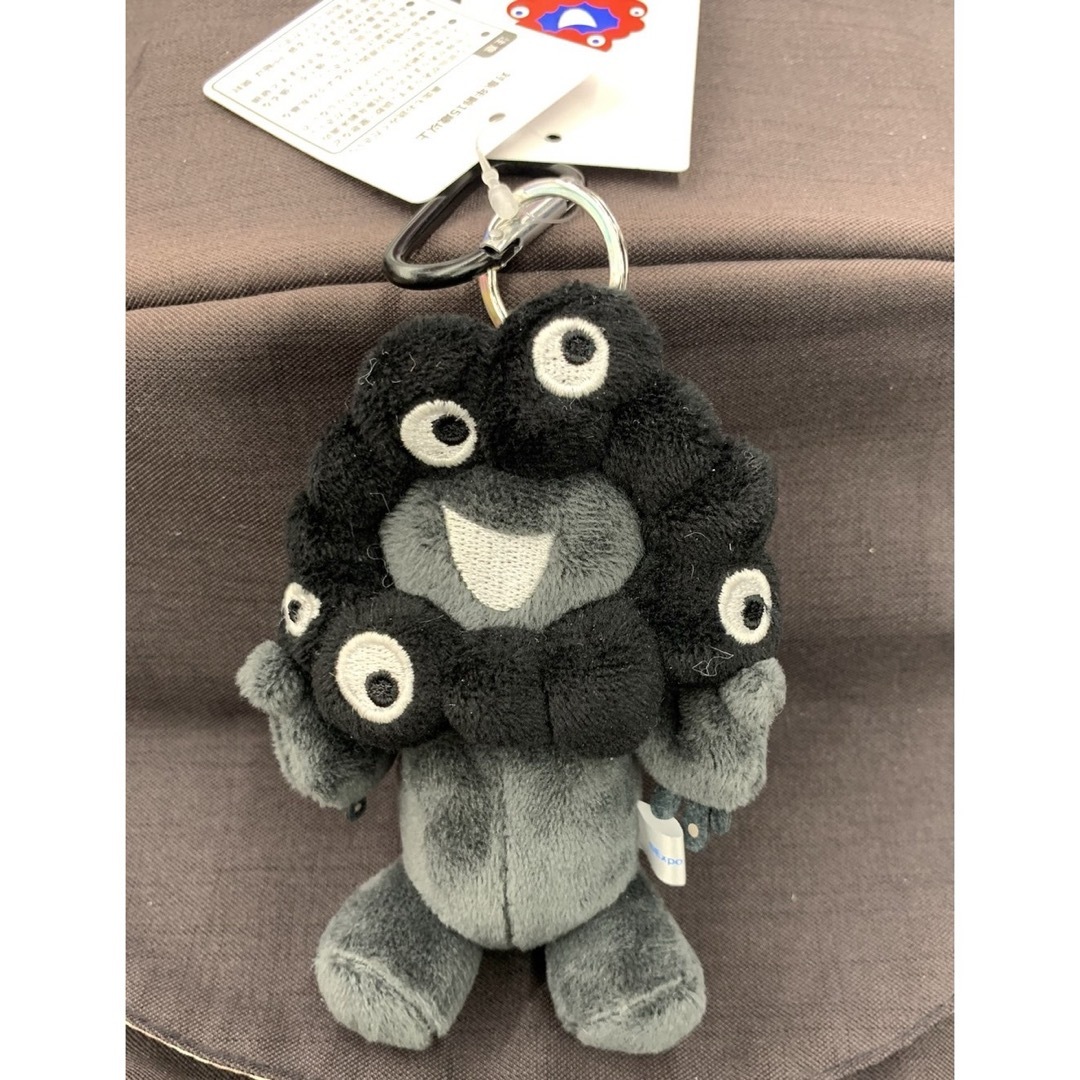 ミャクミャク 万博会場限定 黒 カラビナ付きマスコットブラック お座り