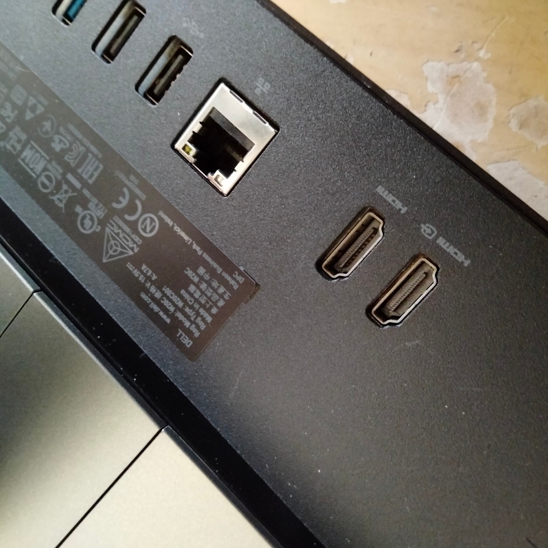 DELL - DELL 一体型 8世代 i3 128G 500G マルチタッチ液晶の通販 by