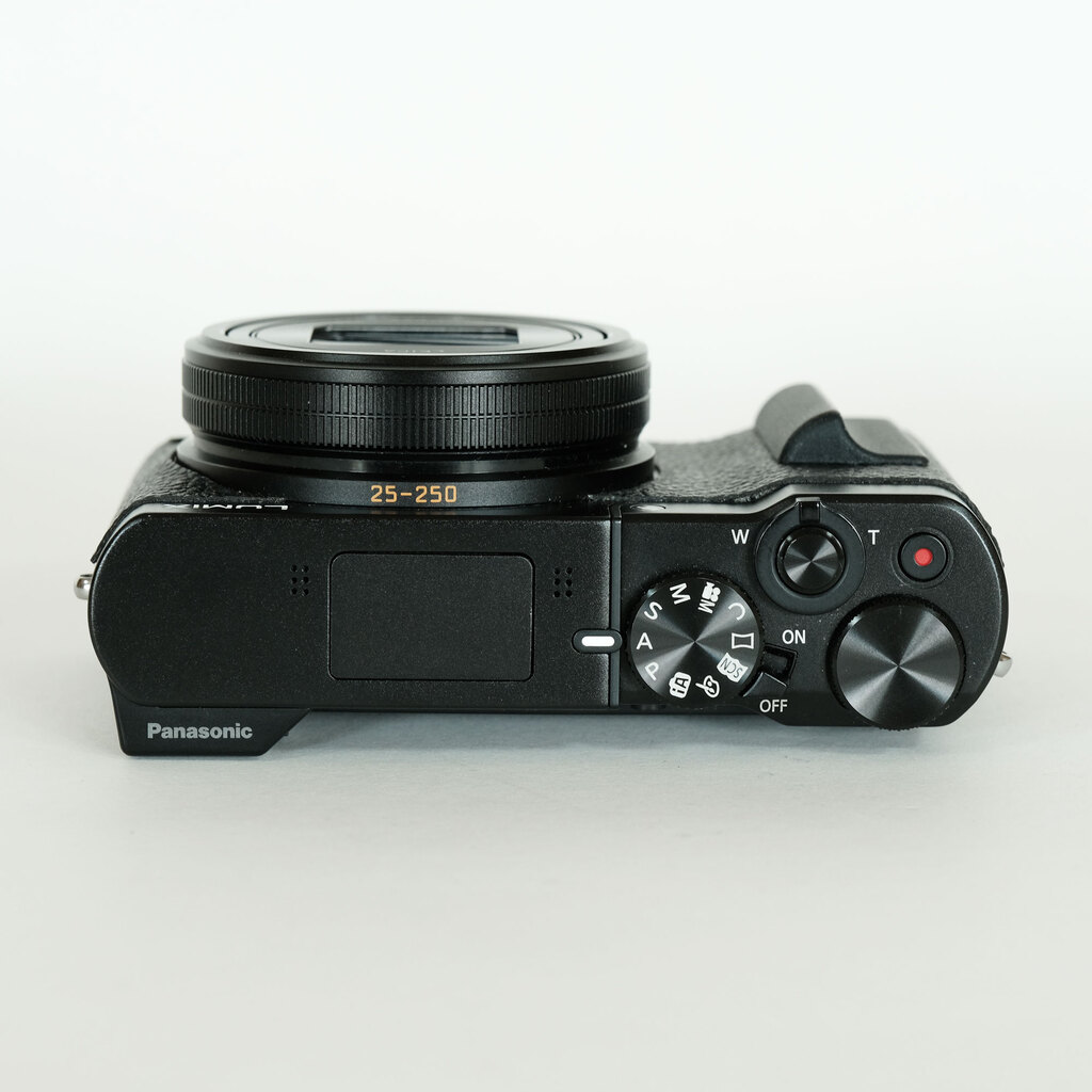 Panasonic LUMIX DMC-TX1の出品 | ONE SCENE（ワンシーン）
