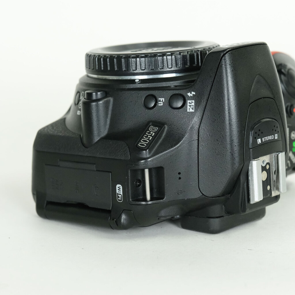Nikon D5500の出品 | ONE SCENE（ワンシーン）