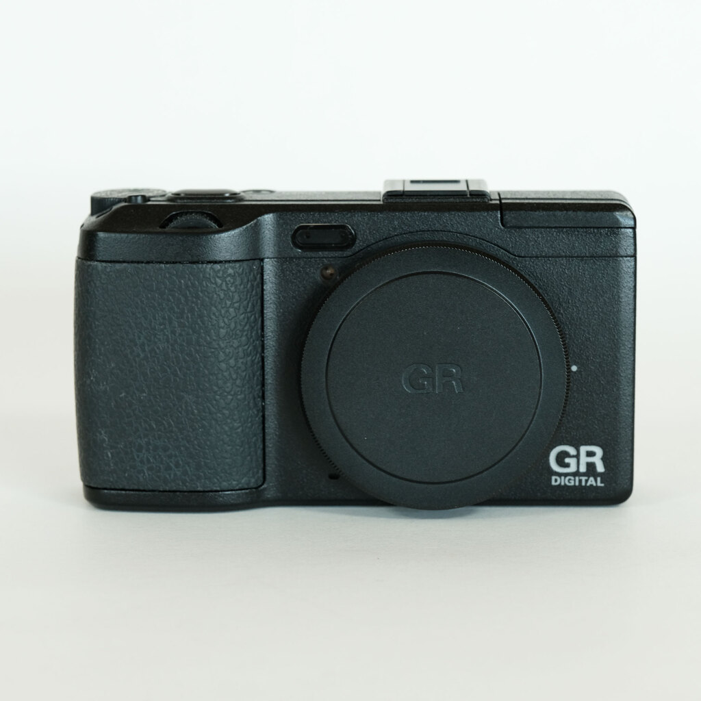 RICOH GR DIGITAL IVの出品 | ONE SCENE（ワンシーン）