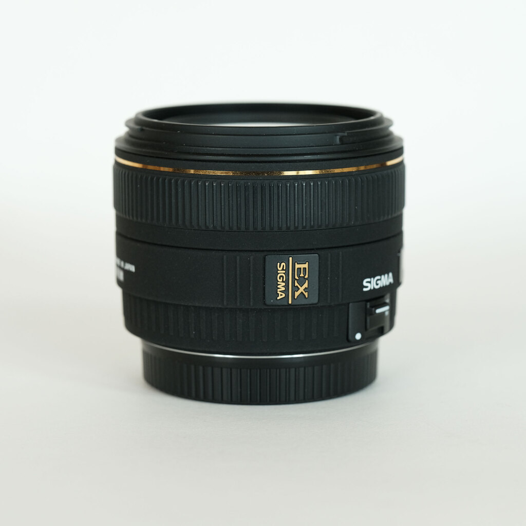 SIGMA 30mm F1.4 EX DC HSM [キヤノン用]の出品 | ONE SCENE（ワンシーン）