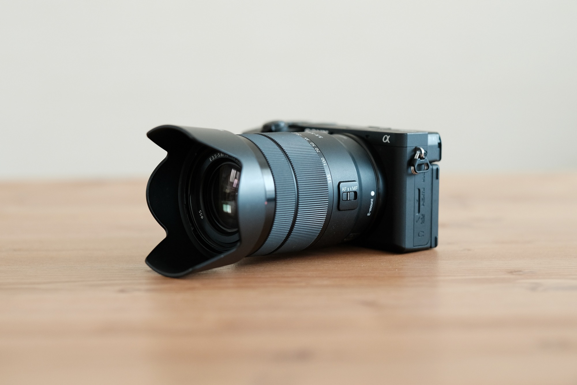 SONY E 18-135mm F3.5-5.6 OSS SEL18135を徹底解説。作例からレビュー