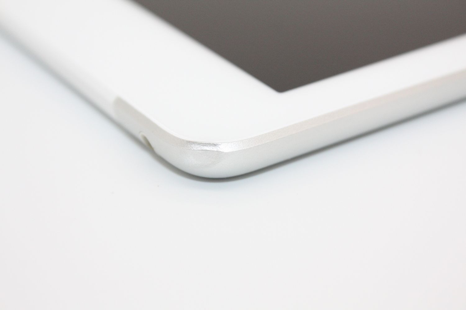 ムスビー｜iPad第6世代 32GB Wi-Fi+Cellularモデル Silver SIMフリー B