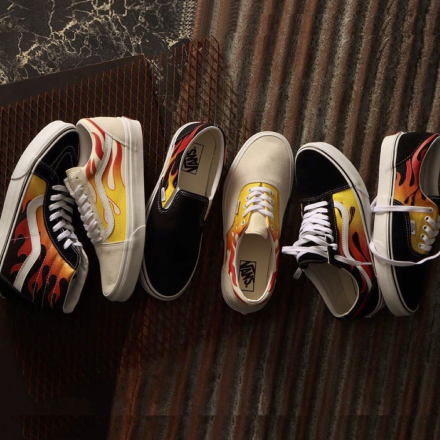 国内先行予約受付中/7月25日発売予定】 バンズ 