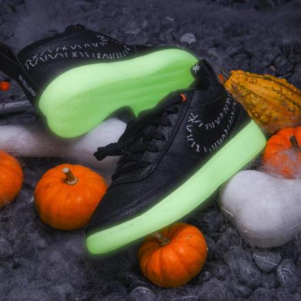 国内10月30日発売予定】 ナイキ ブック 1 EP 