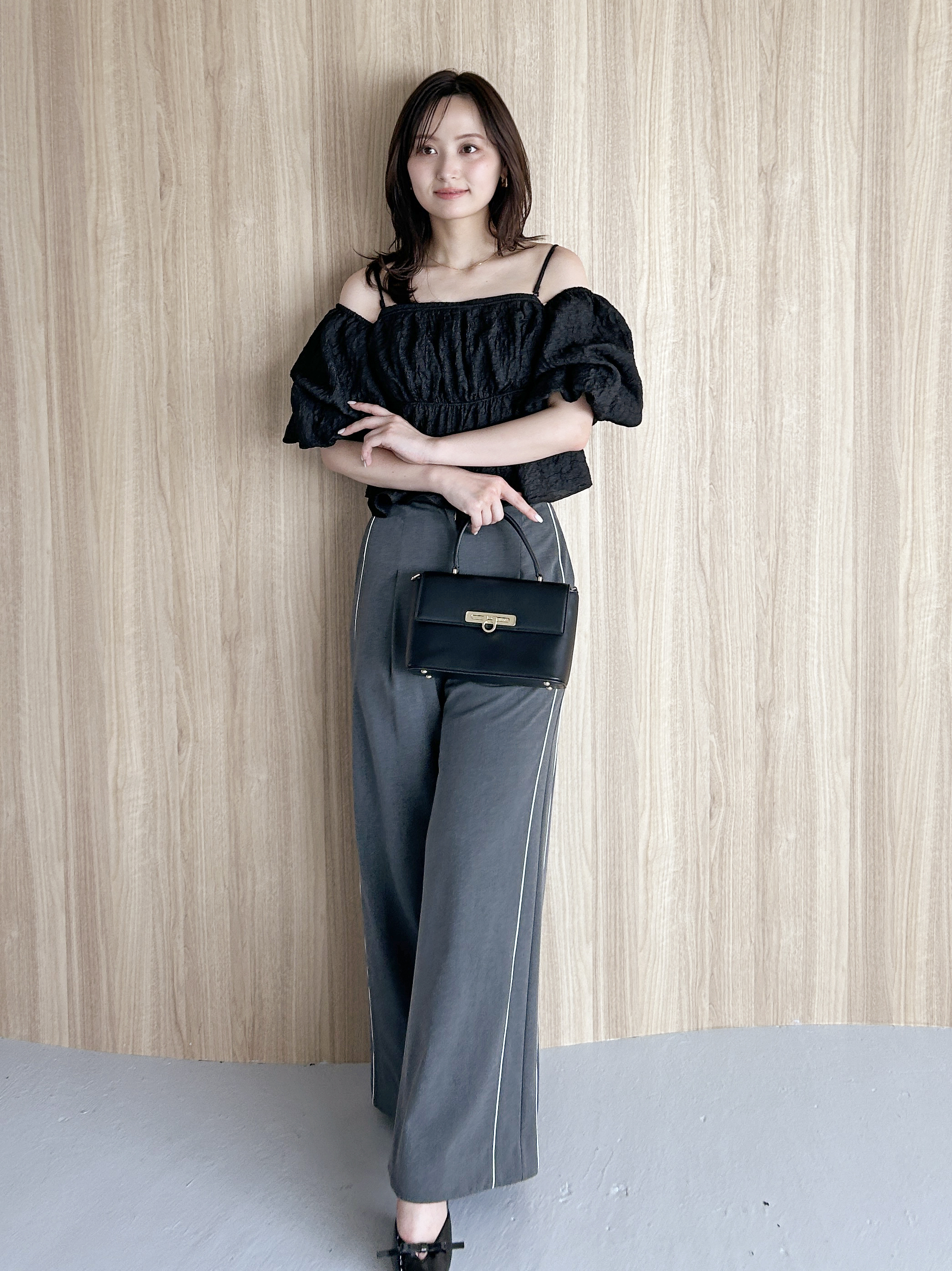 オフショルフリルブラウス(シャツ・ブラウス)｜トップス｜SNIDEL