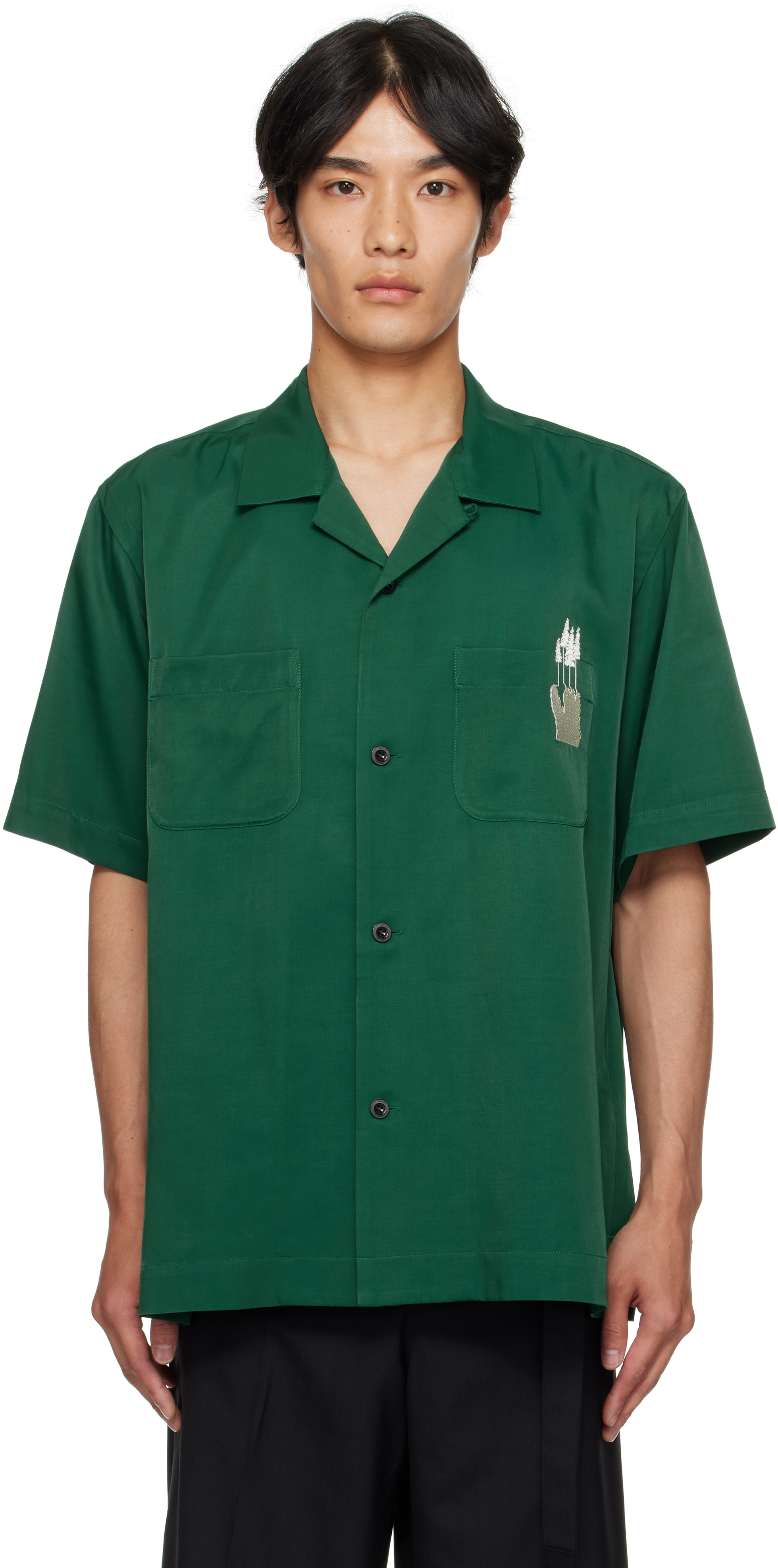 sacaiのグリーン 'Where The Wild Things Are' シャツがセール中