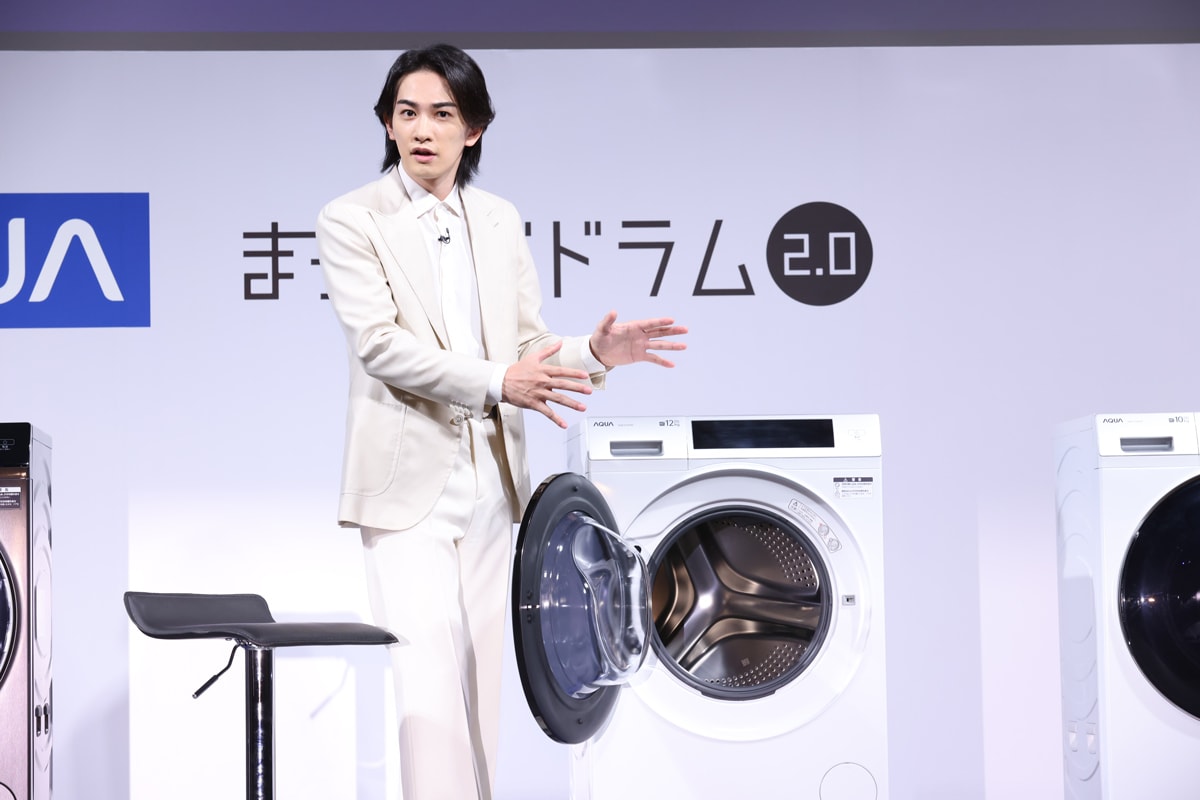 家事の手間が省ける！AQUA ドラム式洗濯乾燥機の新型「まっ直ぐドラム