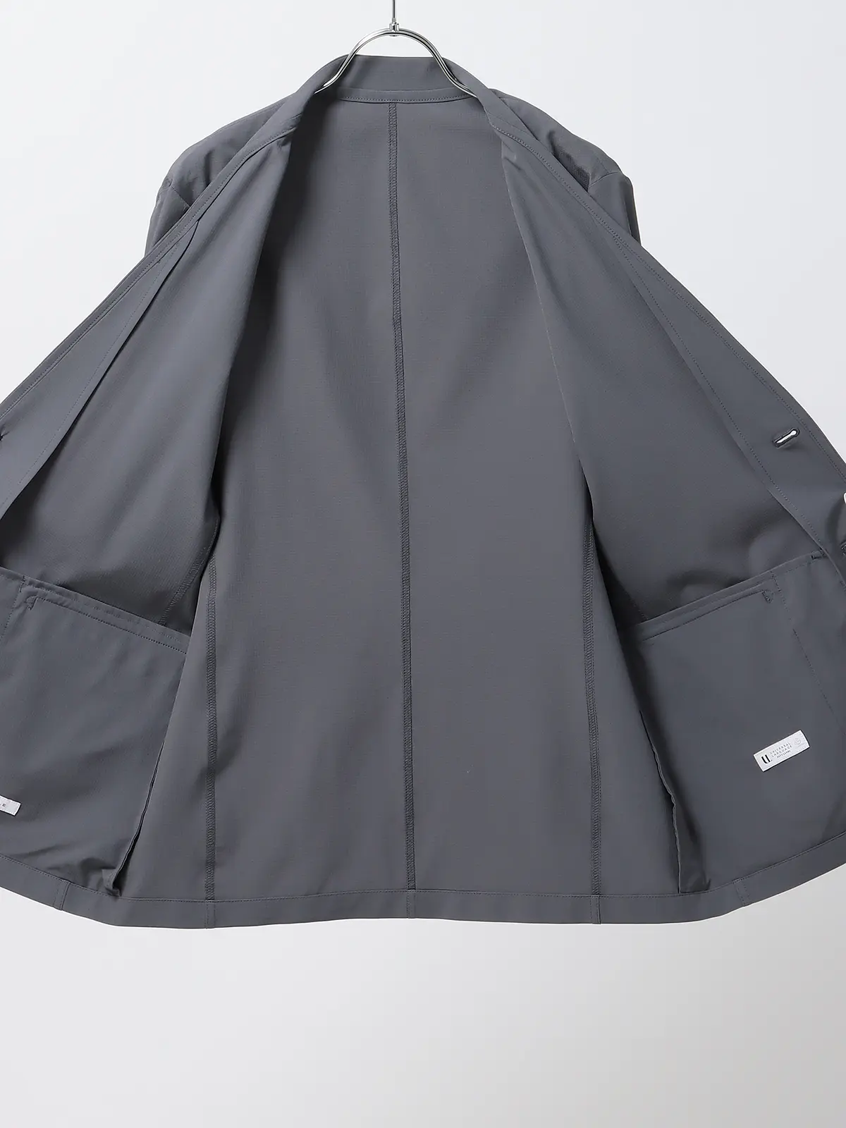 WEB限定／PERFORMANCE SUIT／ノーカラージャケット＆パンツ＆Tシャツ