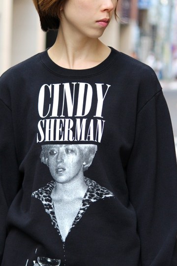 Narrenschiff:シンディ・シャーマン×アンダーカバー