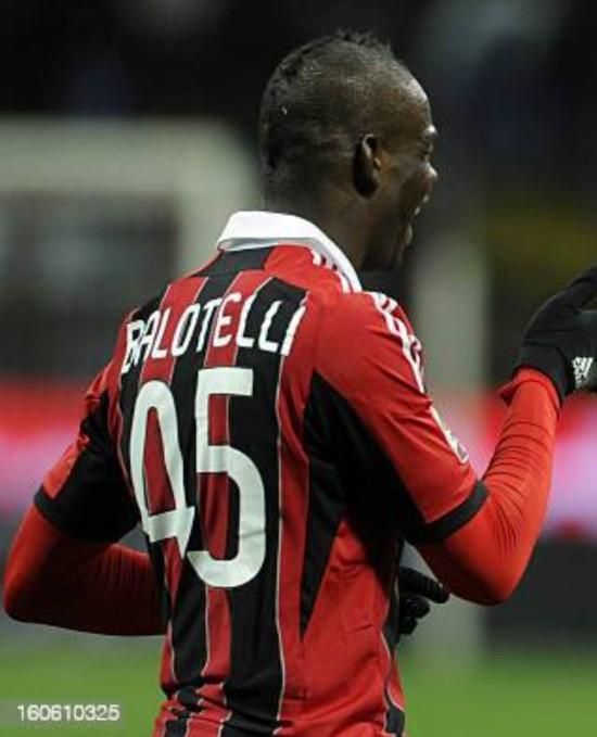 ACミラン（H) 12/13 選手支給 TECH FIT バロテッリ＃45