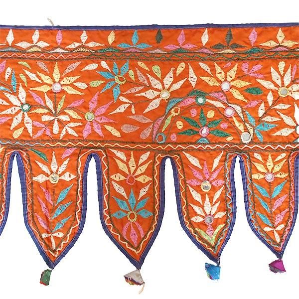 一点もの】インド トーラン B 刺繍 タペストリー のれん ／ 幸運を呼ぶ