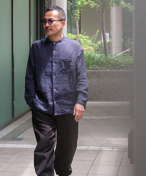 麻100% ちぢみ スタンド カラー シャツ 長袖 | ネイビー - 楊柳生地