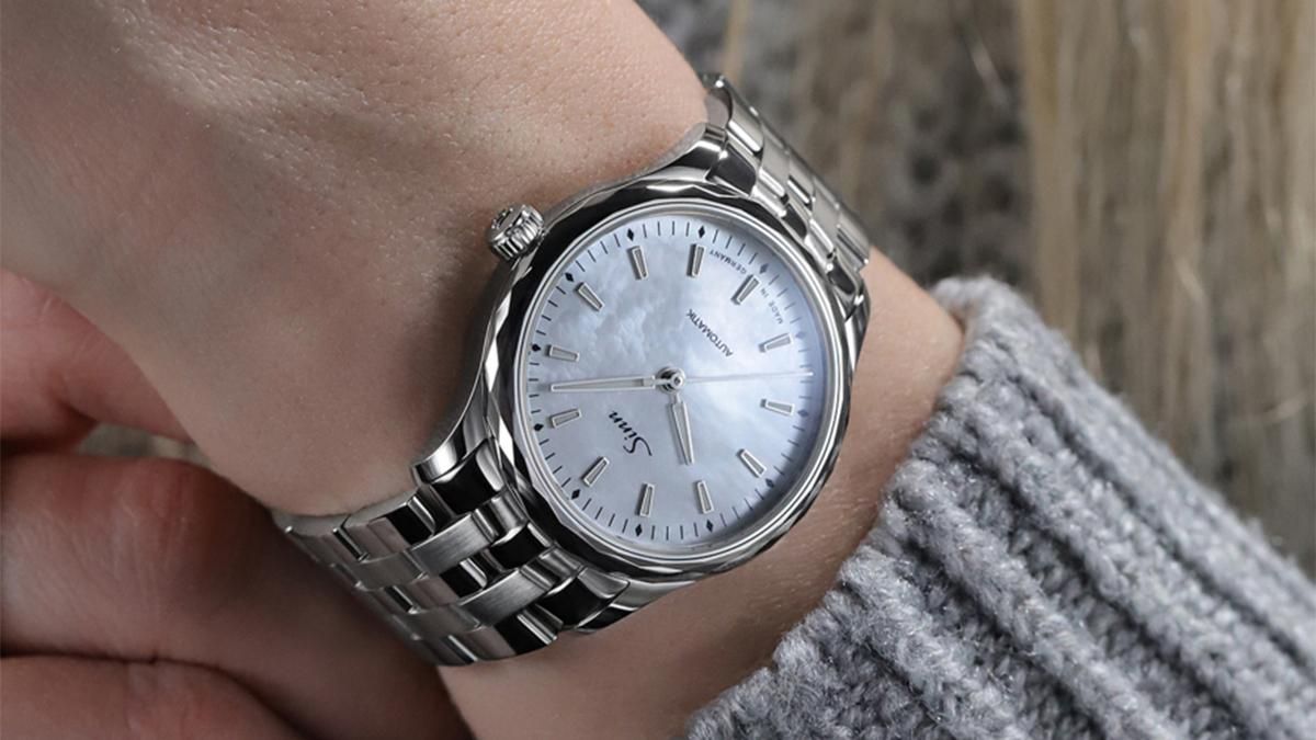 534 Mother-of-Pearl W SINN ジン レディースウォッチ クラシック