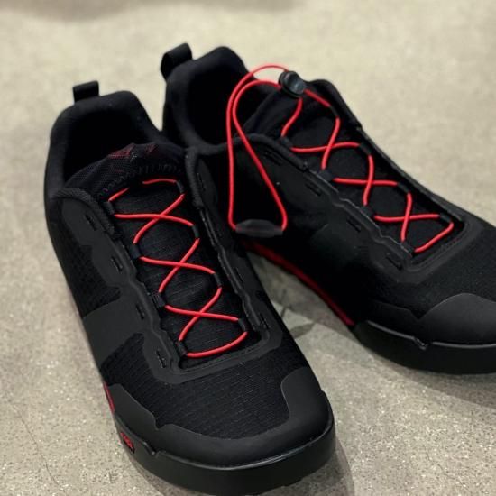 GIRO/ジロ】TRACKER FASTLACE Black / Bright Red