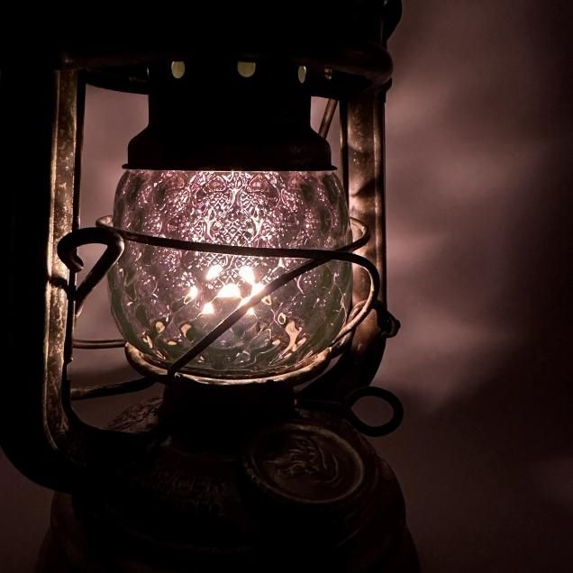 Magma Glass Studio【ランタングローブ】Brilliant Gold