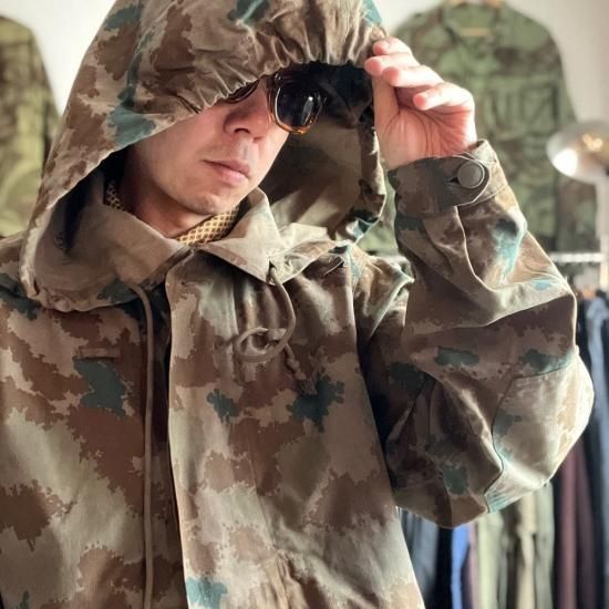 60's E.GERMAN A. BLUMENTARN S.J., THE FIFTH STREET MARKET