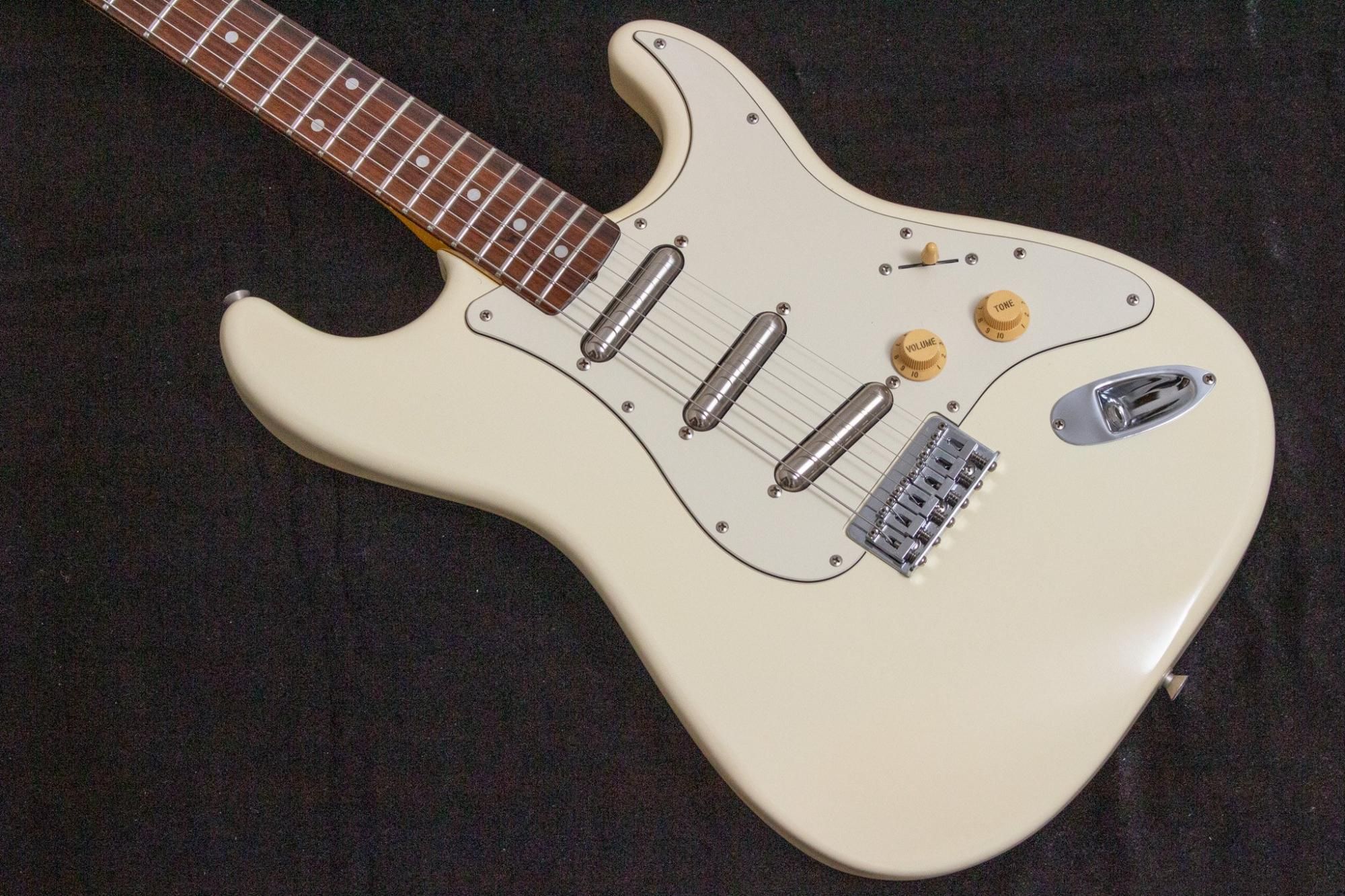 used】Fender Japan / ST62-SPL SRV Charley OWH #S082532 3.32kg