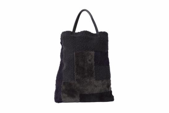 YOKE | JACQUARD BOA TOTE BAG(BLACK) | ジャガードボアトートバッグ