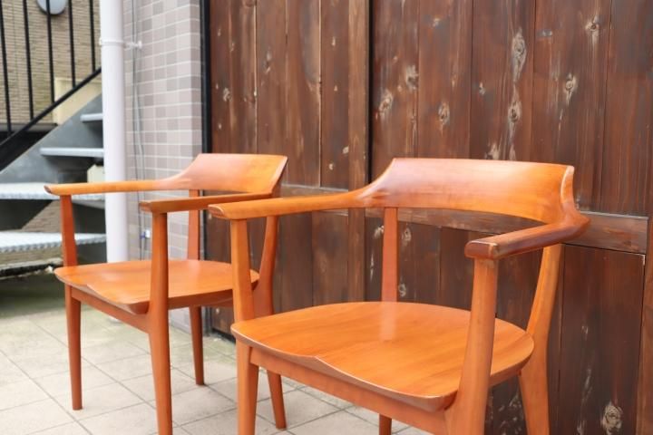 KAGURA(家具蔵)のチェリー無垢材を使用したVOGUE 2(ヴォーグ2) アーム