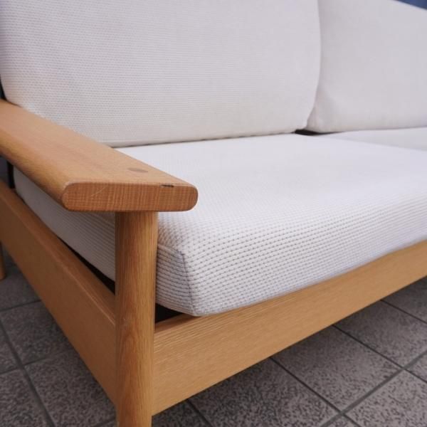 飛騨の家具メーカーKASHIWA(柏木工)のオーク無垢材を使用したBE STYLE