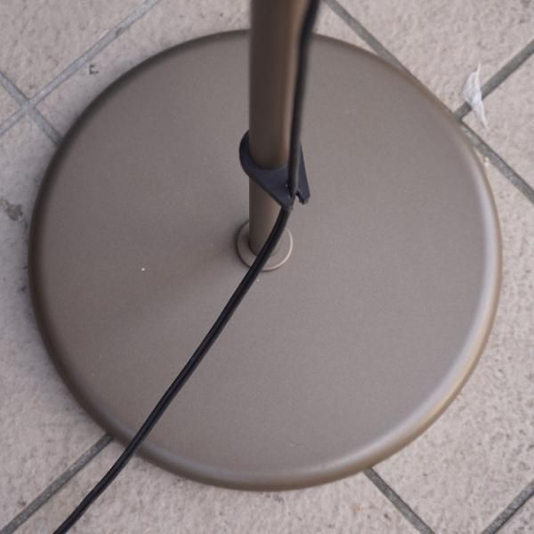 スワン電器(SWAN)のEXARM(エグザーム)LED フロアランプです。自在に