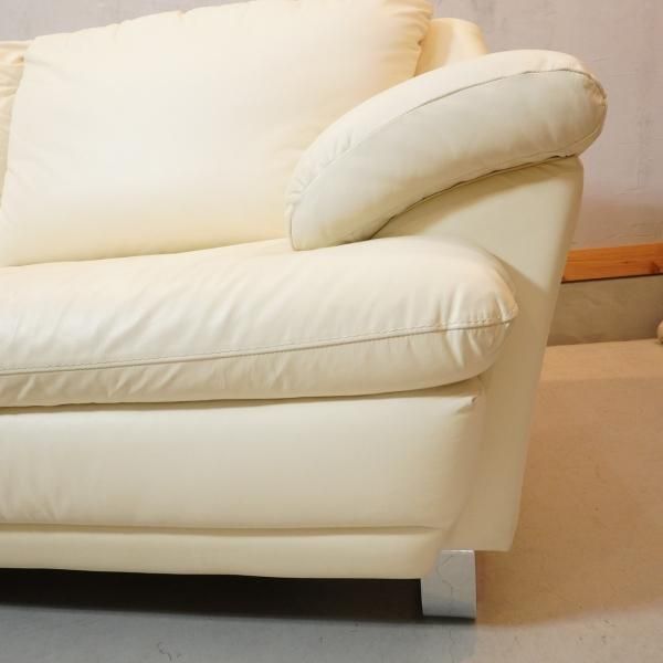 イタリアのソファブランド”s'accomodi(サコモディ)”の本革3人掛け