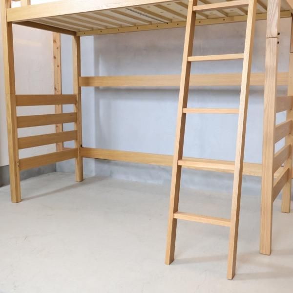 人気の無印良品(MUJI)のオーク材セミシングルハイベッド/マットレス