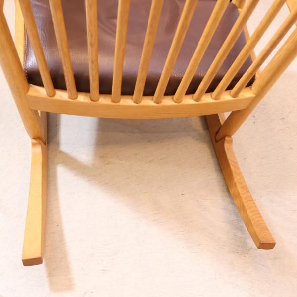 CONDE HOUSE(カンディハウス)のRIKI ROCKER(リキロッカー)。日本を代表