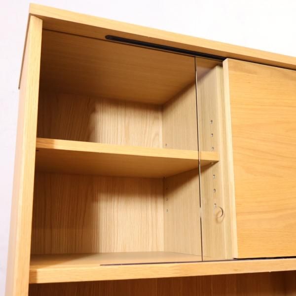 unico(ウニコ)のSIGNE(シグネ)シリーズのキッチンボードです。オーク材