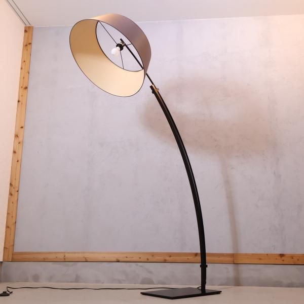 フランスの高級ブランドligne roset(リーンロゼ)社のOVERTURE(オーバー