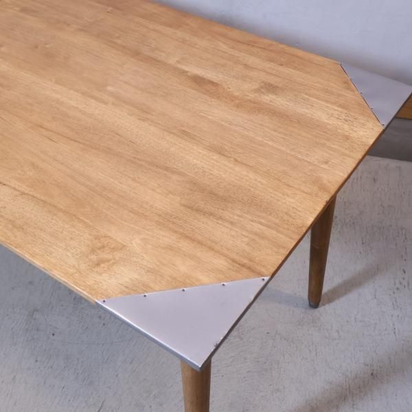 DULTON(ダルトン)のTAILOR(テーラー) ダイニングテーブルです。ラフで