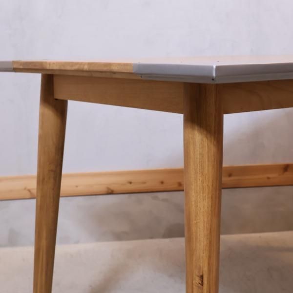 DULTON(ダルトン)のTAILOR(テーラー) ダイニングテーブルです。ラフで