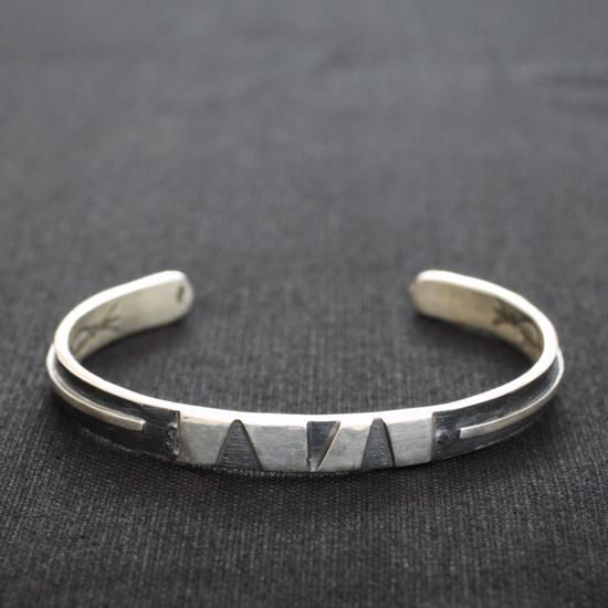 Indian Jewelry インディアンジュエリー｜NAVAJO シルバーバングル