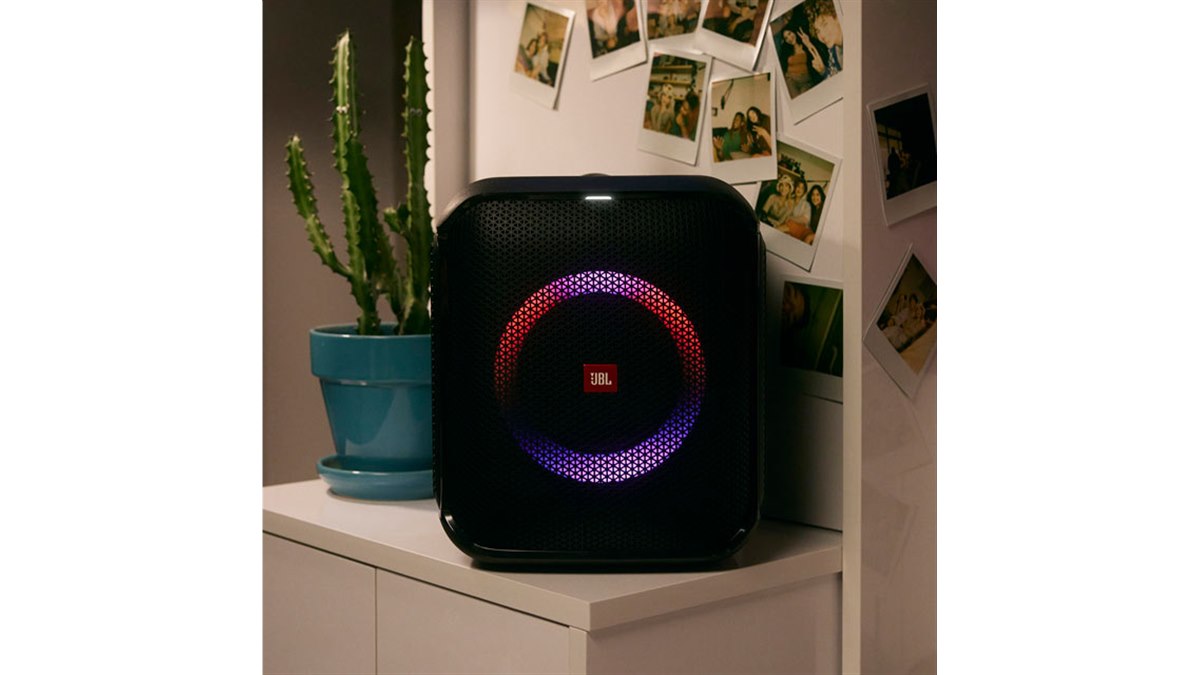 JBL、IPX4防水のキューブ型Bluetoothスピーカー「PartyBox Encore