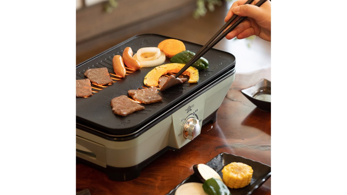 Aladdin、七輪をイメージした「グラファイト ミニグリラー」18,700円